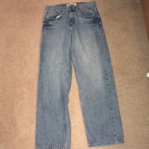 Loose straight denim. 30/32